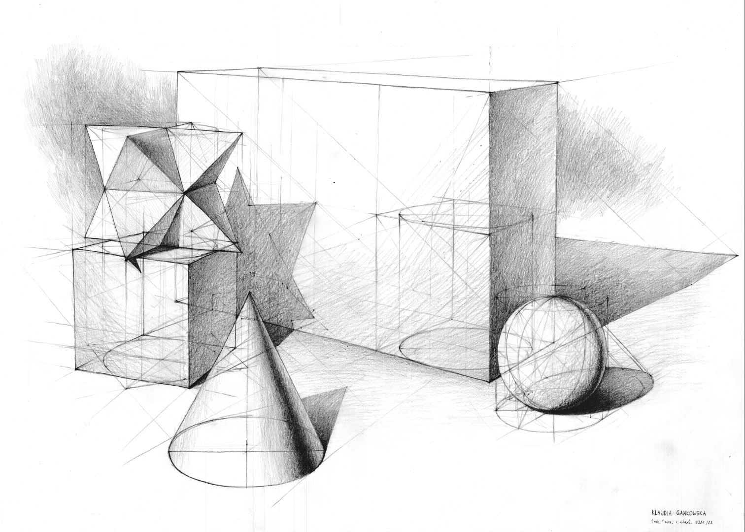 Rysunek ołówkowy w perspektywie dwu zbieżnej, przedstawiający zestaw brył platońskich i archimedesowych wybranych przez autora w kompozycji, oświetlonej światłem słonecznym.
